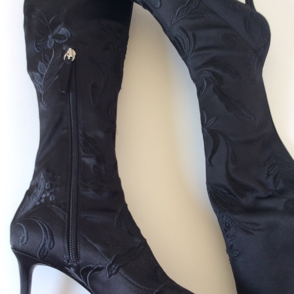 Over the knee embroidered dress boots